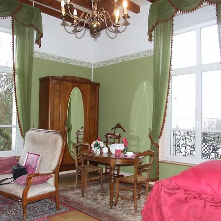 Le Clos Domremy-2