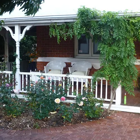 Lakeside Bed & Breakfast-2