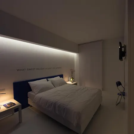 Bed 'N Design-2