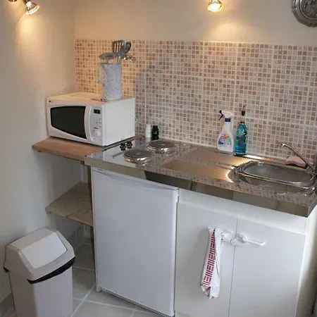 Chambres D'Hotes Le Clos Du Puits-3