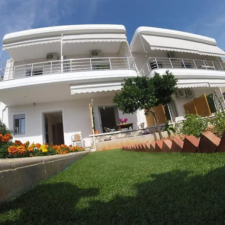 Riviera Rooms-3