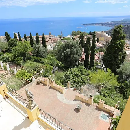Casa Cuseni, Residenza d'artista, Museo e Giardino storico-3