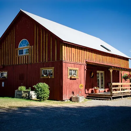 Hansen Guest Ranch-3
