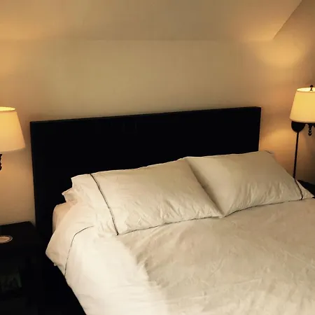 Aberdeen Stone Cottage B&B-3