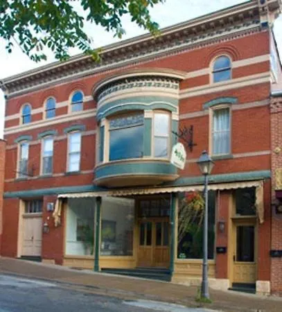 305 North Inn - Galena-3