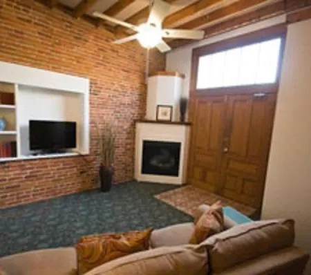 305 North Inn - Galena-2