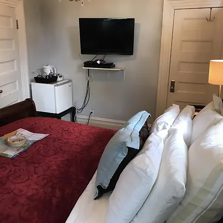 Barclay House Bed And Breakfast-2