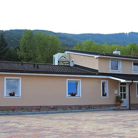 Guest House Pri Gondoli-3