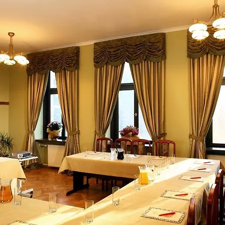 Lezno Palace-2