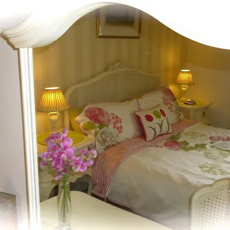 Copperfields Guest House-3