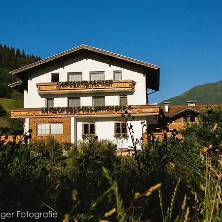 Bergkristall B&B-3
