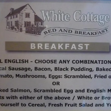 White Cottage Bed And Breakfast-3