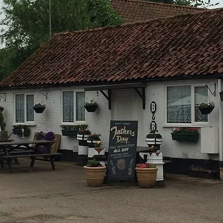 The White Horse Crostwick-3