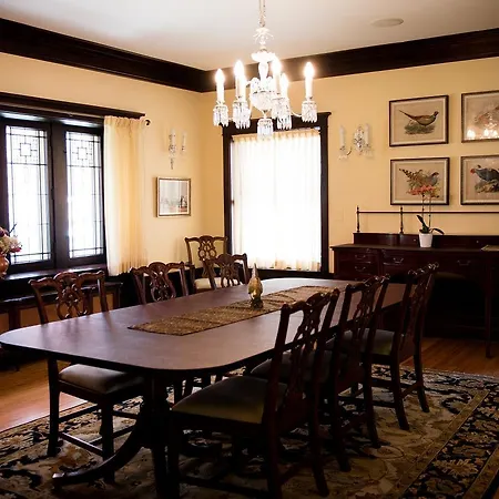 Lang House B&B - Chicago-3