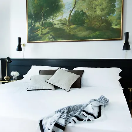 Soprarno Suites-2