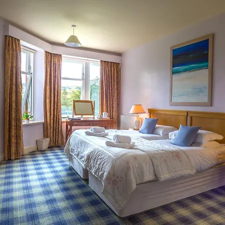 Glencanisp Lodge-2
