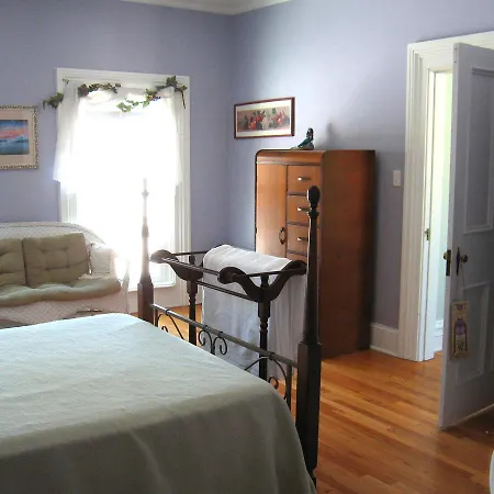 Mariaville Lake B & B-2