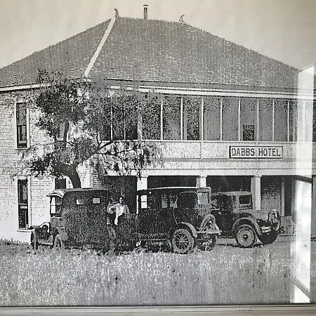 Dabbs Hotel Bed And Breakfast-3