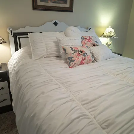 Poppy Sister Inn-2