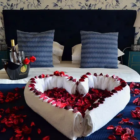Lisbon Garden Boutique Guest House-3