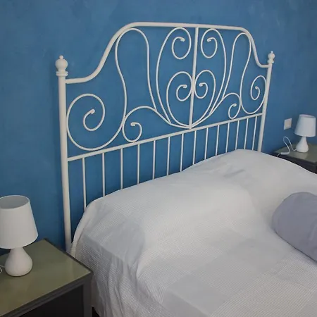 B&B Al Fronte del Porto-3