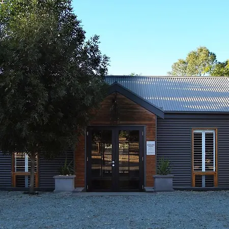 Irongate Studio B&B-3