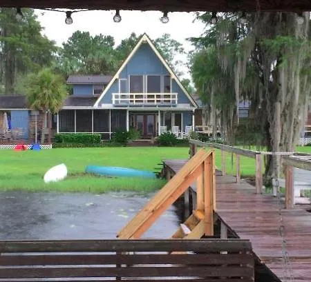 Hampton Lake Bed And Breakfast-2