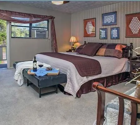 Hampton Lake Bed And Breakfast-3