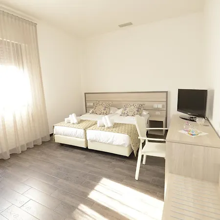 BB Venice Cinzias'-2