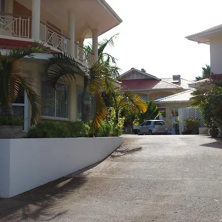 Marie Laure Suites-3