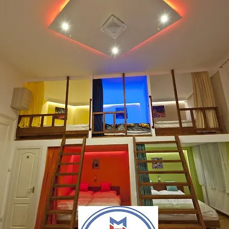 Metropolis Budapest Boutique Hotel-3
