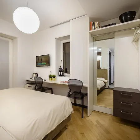 Eco Rooms&Breakfast Tirano-3
