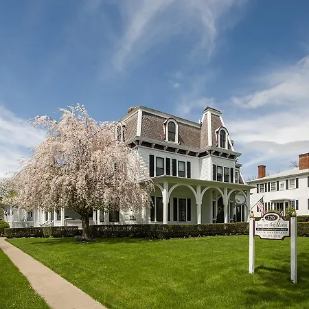 1840 Inn On The Main Bed And Breakfast-2