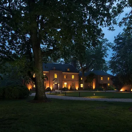 Great Oak Manor-3