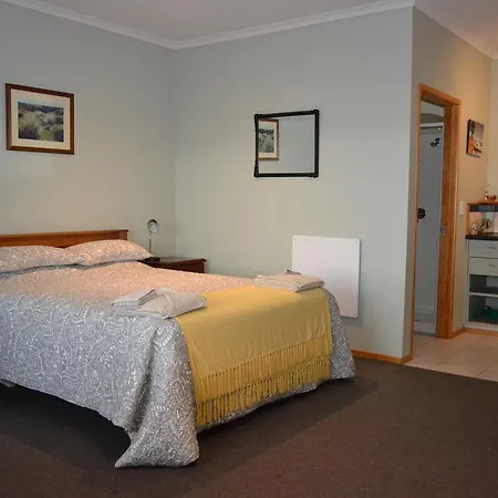 Treetops B&B-2