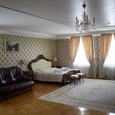 Garden Hall-3