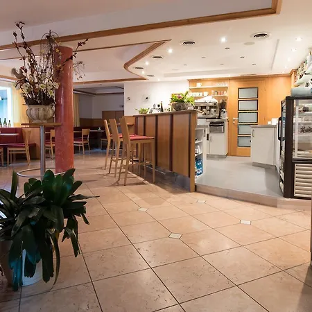 Kreuzstein Bed&Breakfast-3