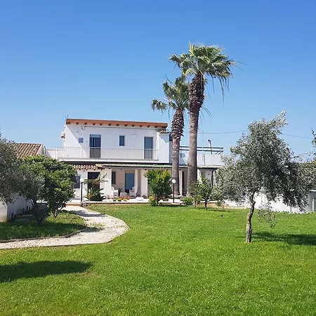 Villa Giummarito B & B-2