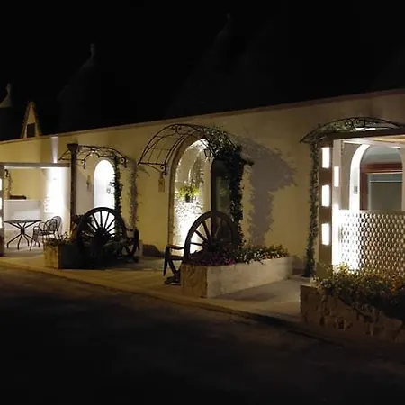Bed And Breakfast Trulli San Leonardo-2