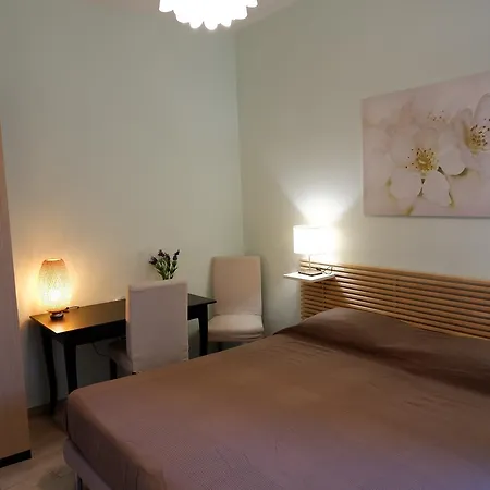 B&B Il Giardino In Città - Parcheggio Privato Gratuito-2