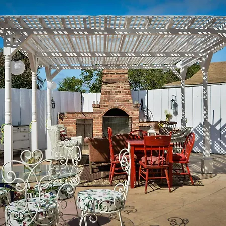 Joshua Inn Bed & Breakfast-2