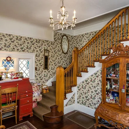 Joshua Inn Bed & Breakfast-3