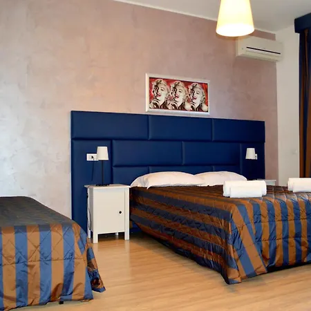 Check-Inn Rooms-2