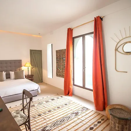 Riad Alia-2