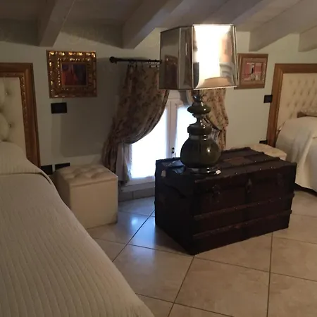 B&B A Casa Dell'Antiquario-3
