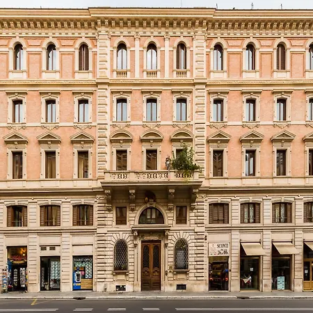 Affreschi Su Roma Luxury B&B-3