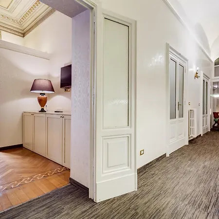 Affreschi Su Roma Luxury B&B-2