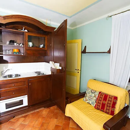 Residenze L'Uncinaia Holiday House-3