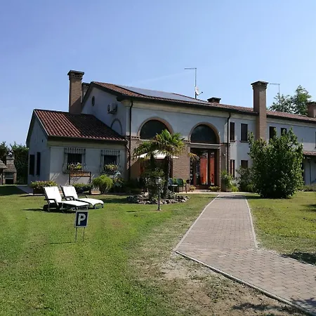 La Corte Bed & Breakfast-3