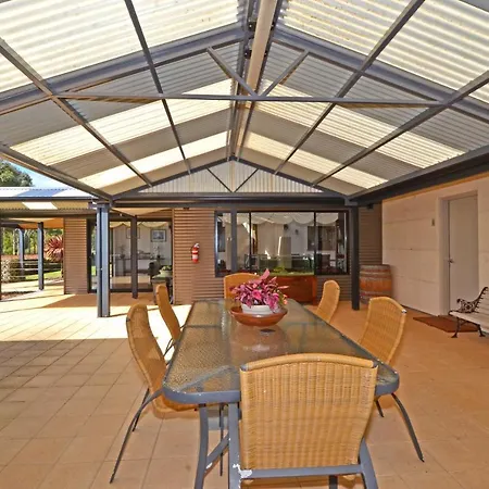 Sensational Heights Bed & Breakfast-3